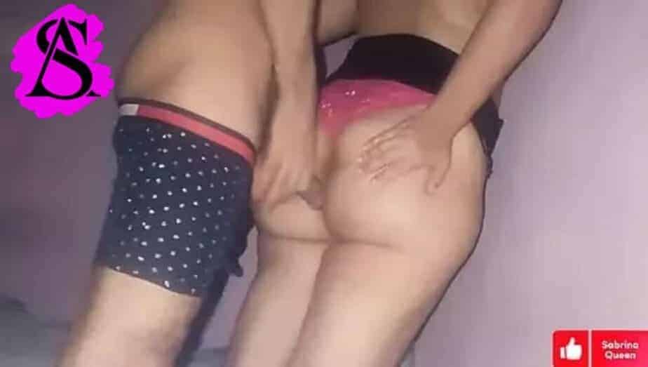 البت دي دلّوعة قوي ومجننة حبيبها – سكس طيز مصري مثير